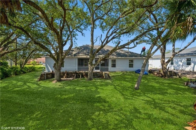 Foto del edificio - 1625 SW Abingdon Ave