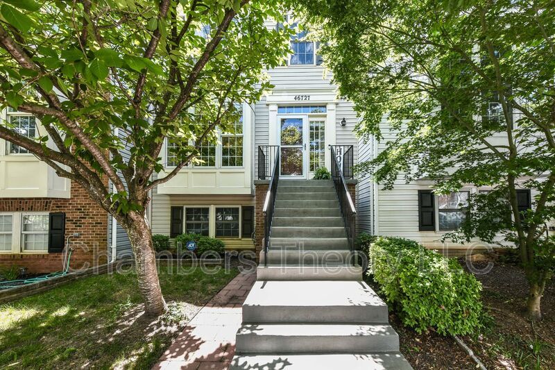 Primary Photo - 46727 Manchester Terrace