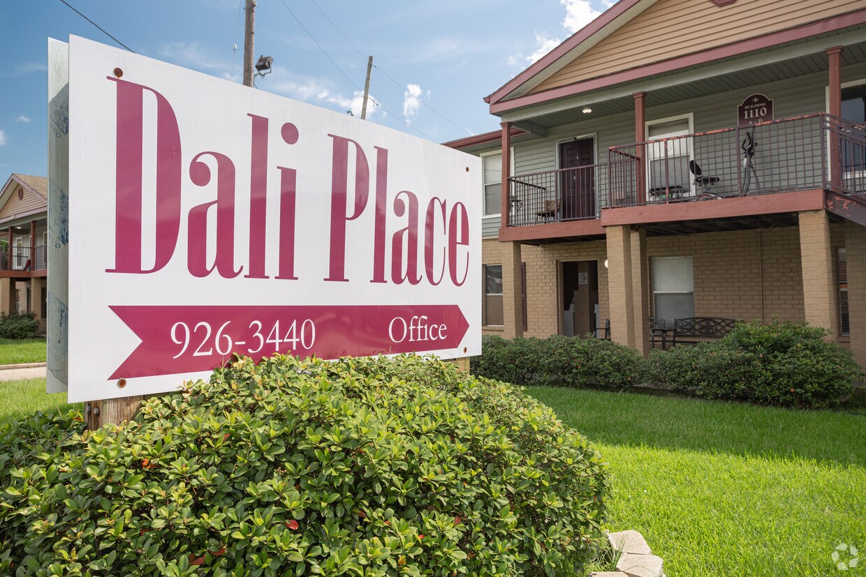 Dali Place IN PERSON TOURS 24X7! Apartments Baton Rouge, LA