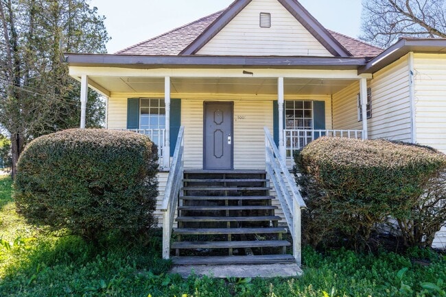 Foto del edificio - 4 Bedroom, 2 Bathroom in Adamsville