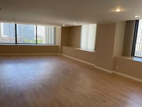 Building Photo - 48 W 300 S