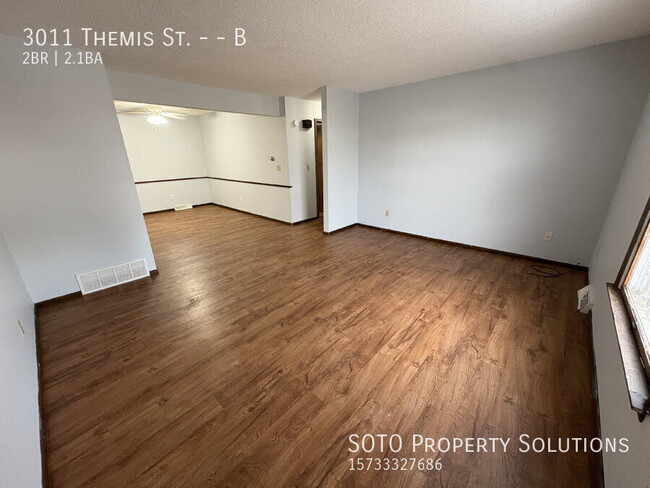 Building Photo - 3011 Themis St
