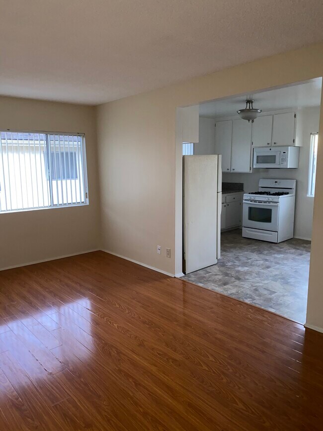 Foto del edificio - 1233 N Hoover St