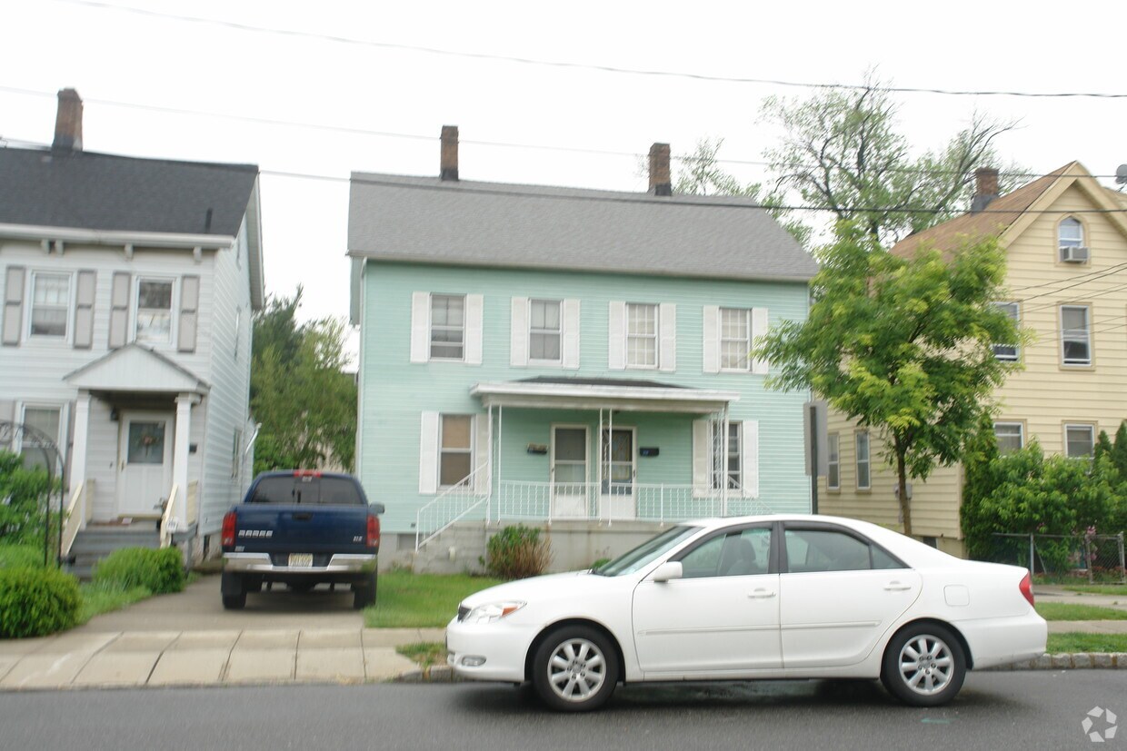 Primary Photo - 217 Washington St