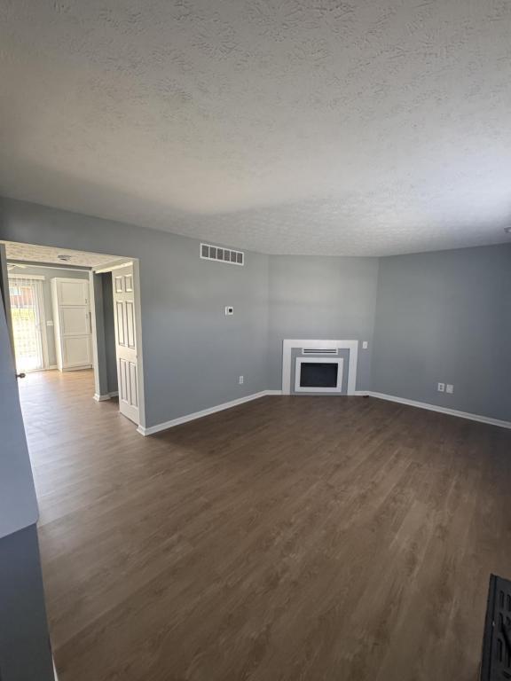 Photo - 12 Apple Ln Townhome