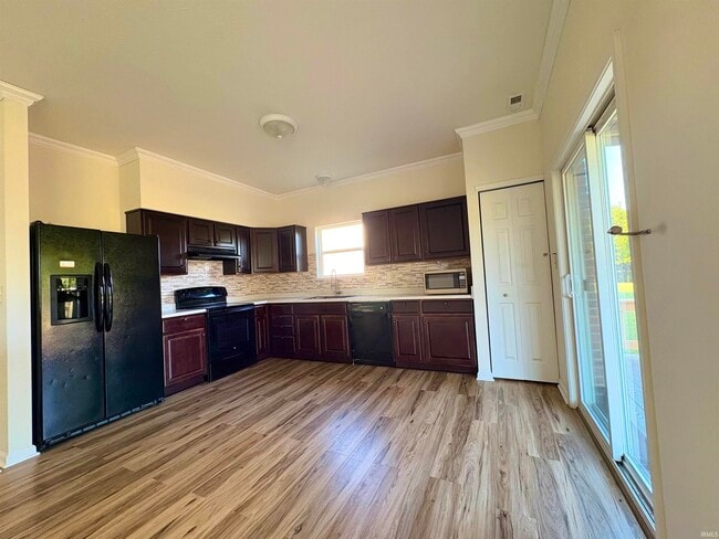 Building Photo - 2625 Wildflower Ln