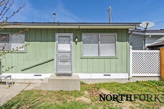 Building Photo - 615 Dearborn St