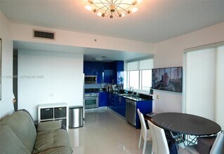 Building Photo - 60 SW 13th St