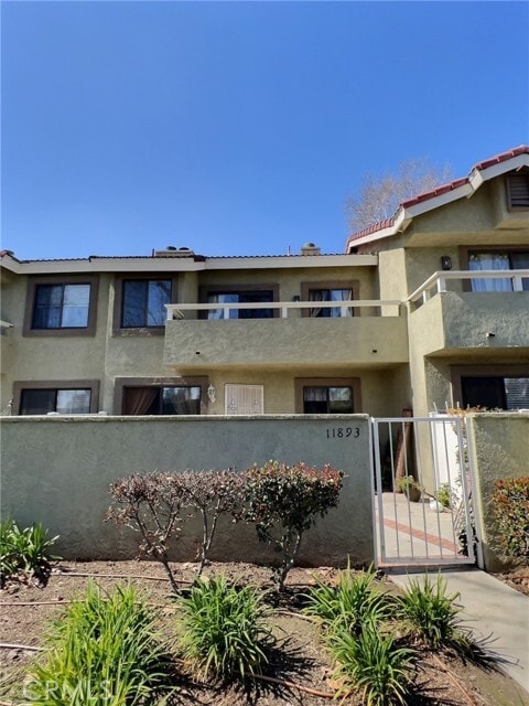 Building Photo - 11893 Seneca Way