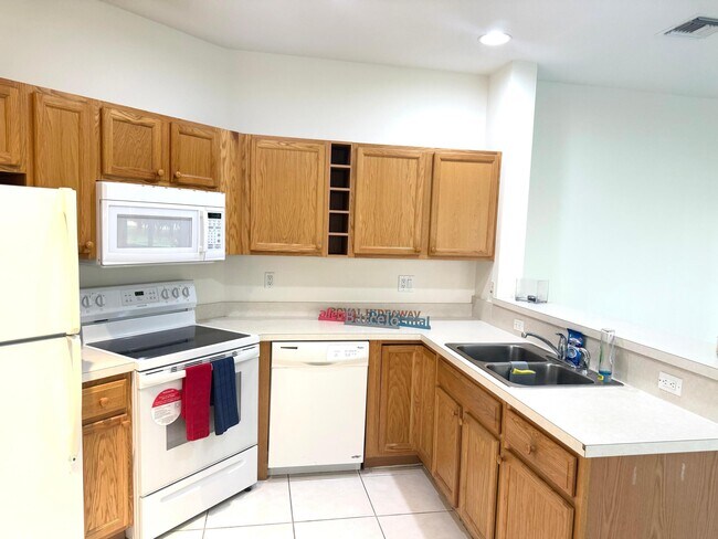 Foto del edificio - 8239 Mulligan Cir