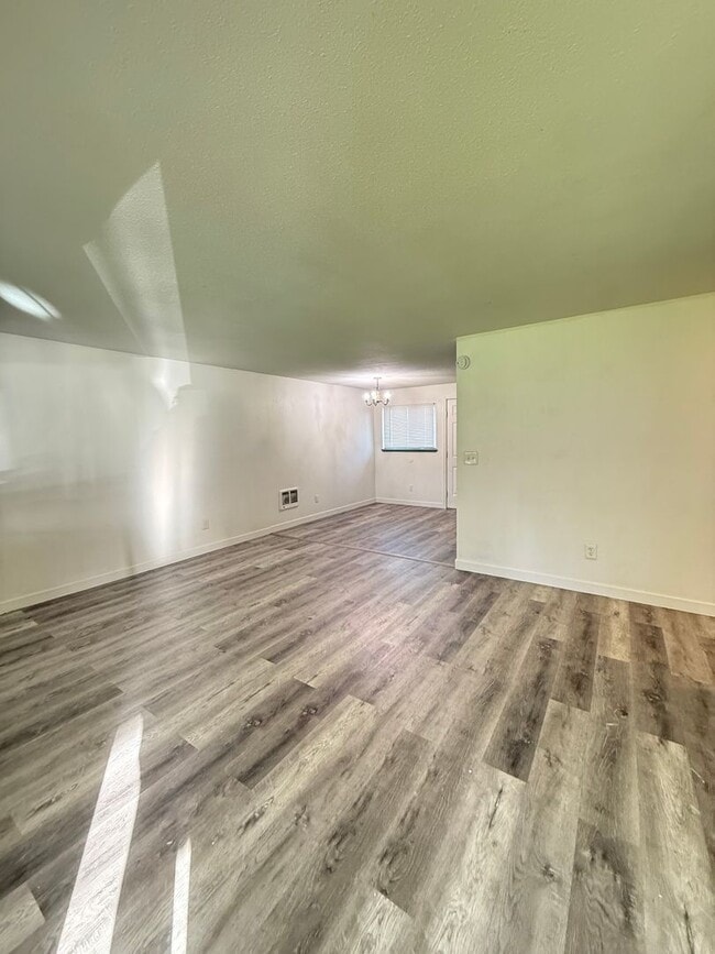 Foto del edificio - 3bd 1ba home