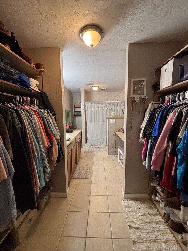 Building Photo - 11070 NW 60th Dr