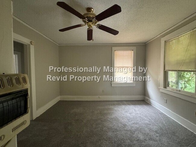 Foto del edificio - 2 Bed 1 Bath in Midtown!
