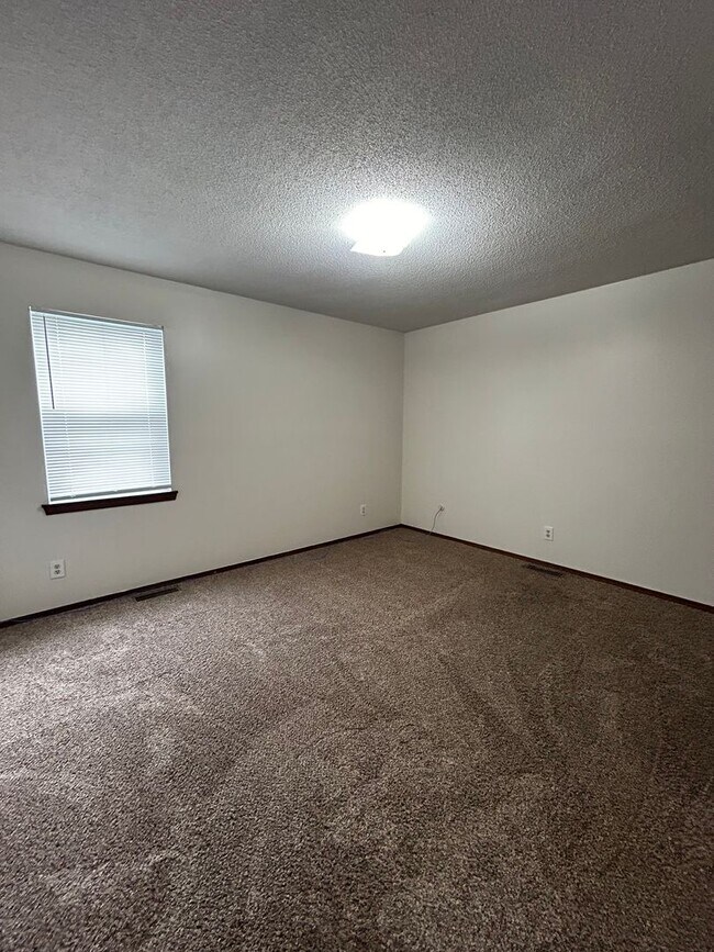 Foto del edificio - 5005 W Keller Rd