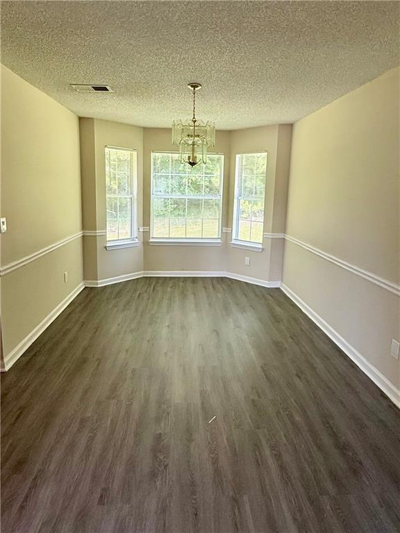 Building Photo - 5237 Round Table Dr