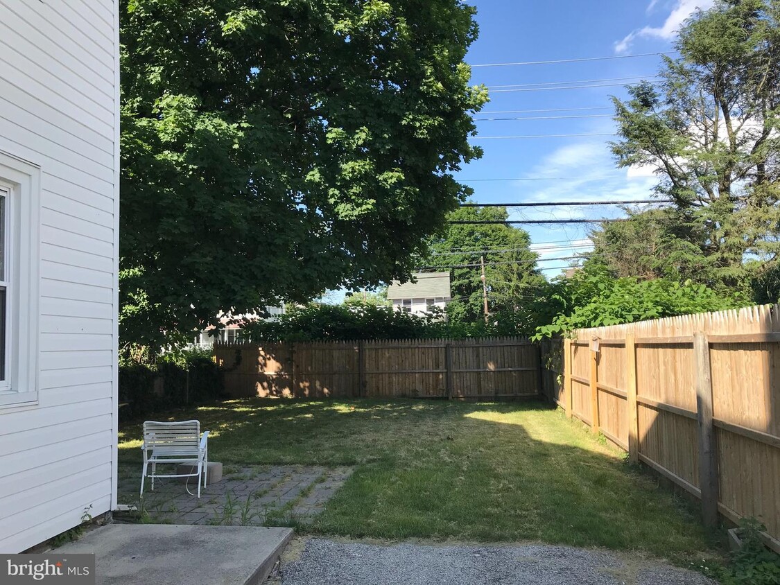 Primary Photo - 713 BROOK St