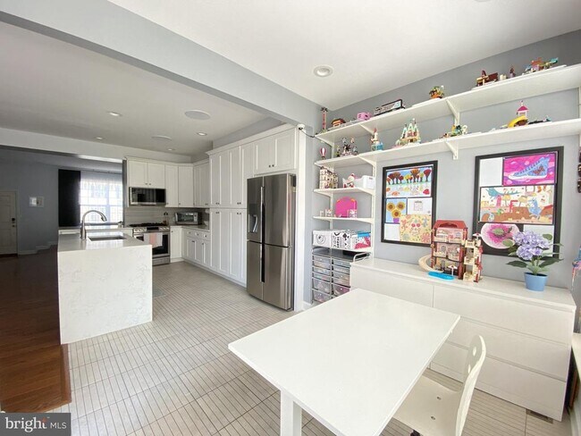 Foto del edificio - 6395 St Timothys Ln