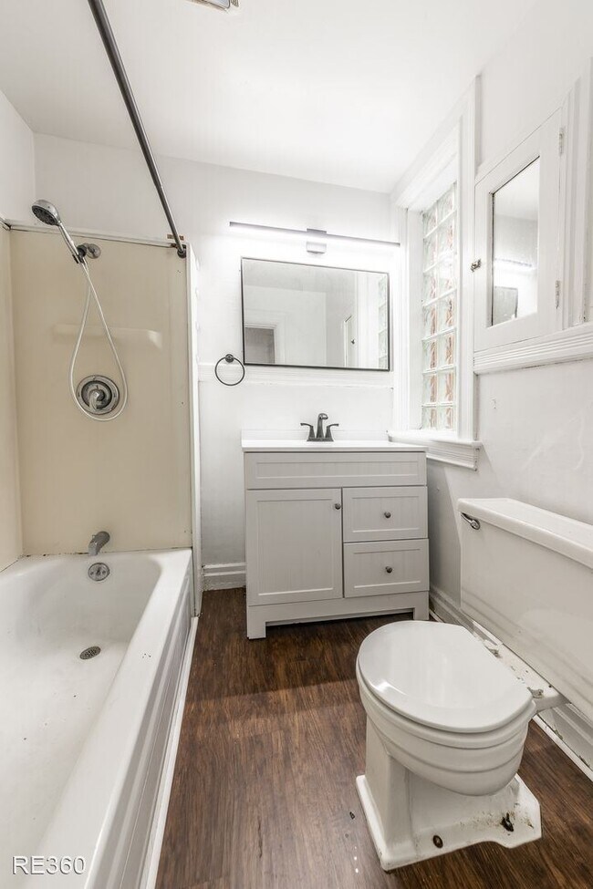 Building Photo - 5 br, 1 bath House - 74 Beltzhoover Ave Mt...