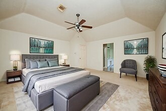 Building Photo - 9731 New Kent Dr