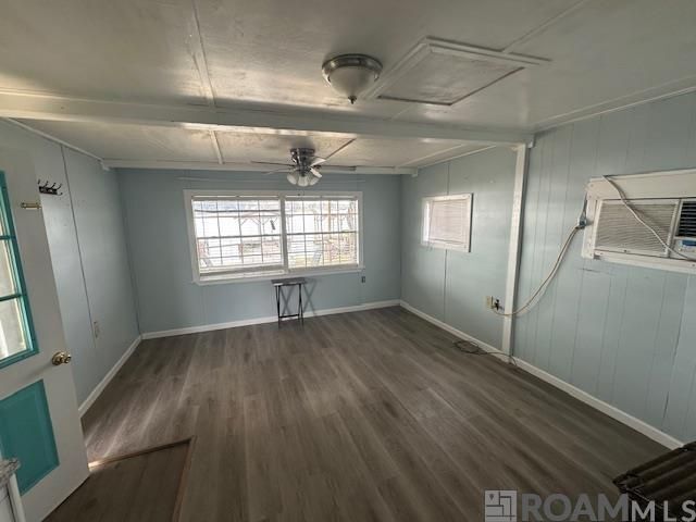 Foto del edificio - 6871 Island Rd