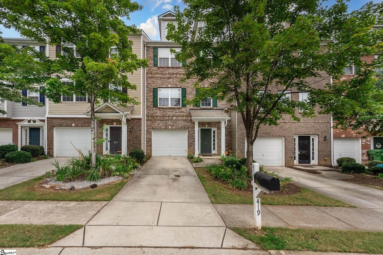 419 Woodbark Ct, Mauldin, SC 29662 Condo for Rent in Mauldin, SC