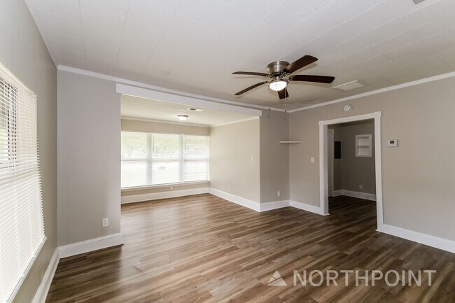 Foto del edificio - Irresistible Single Family Home | 3 BR/2BA | In Jacksonville