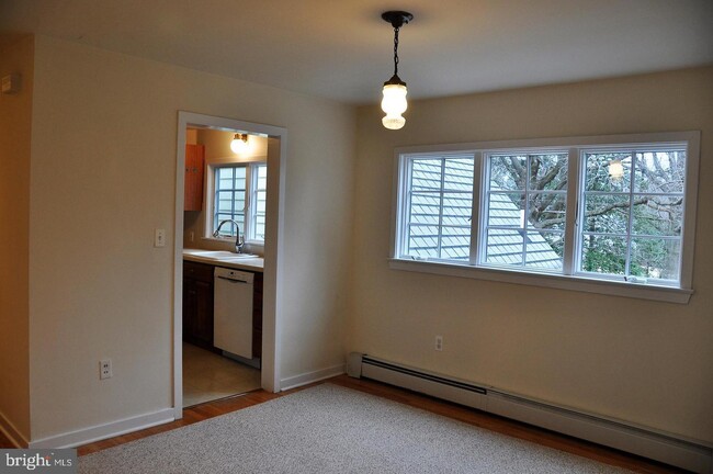 Building Photo - 22 CARNEGIE Dr