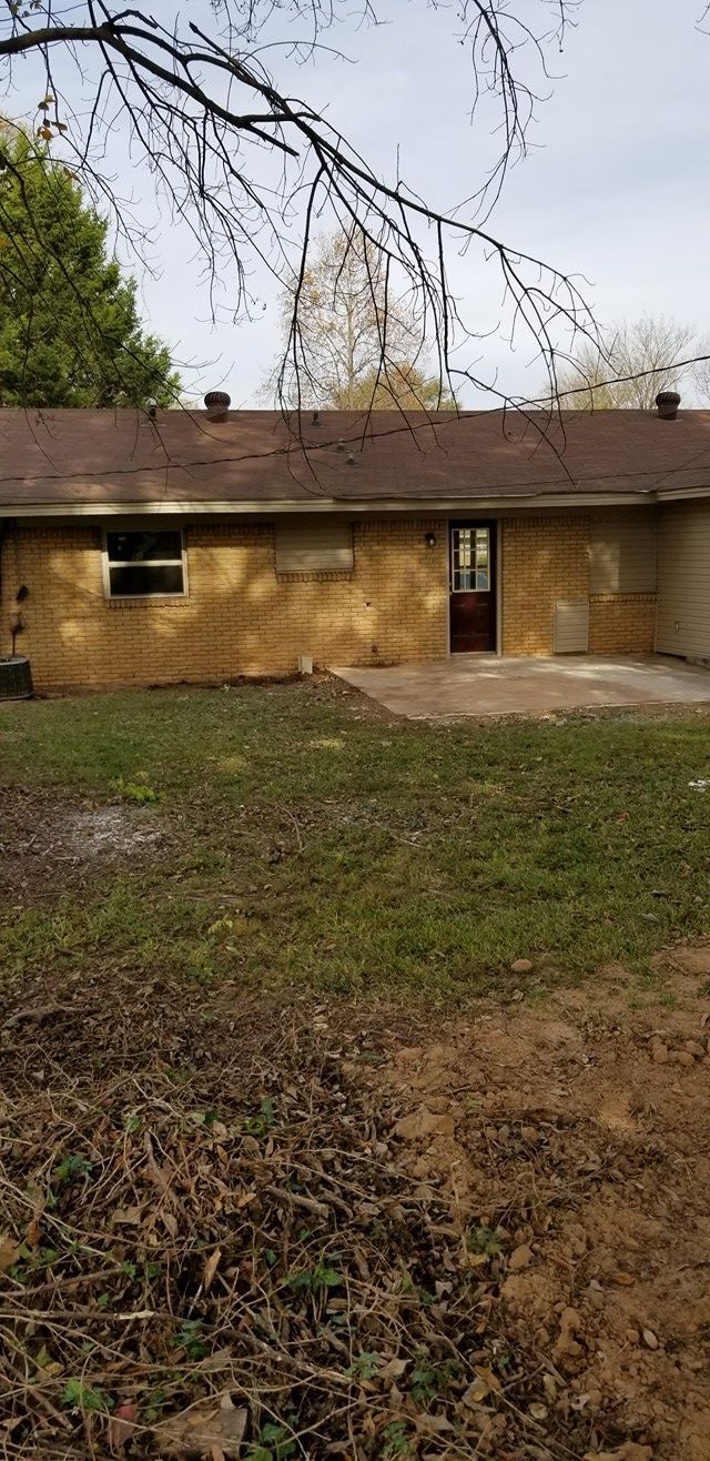 Building Photo - 1103 Brentwood Dr