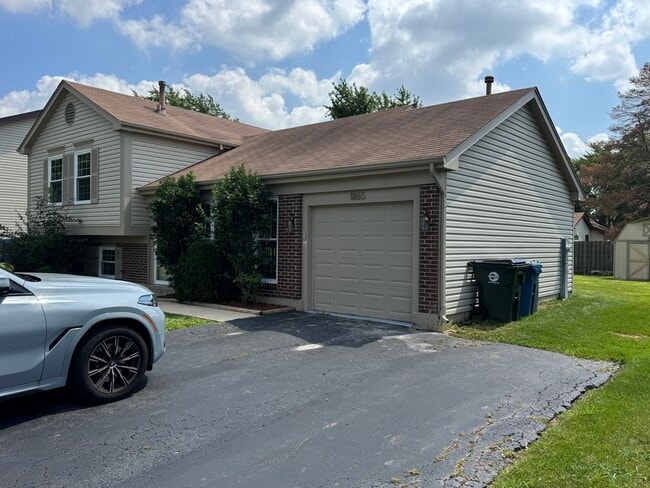 Building Photo - 1865 DeForest Ln