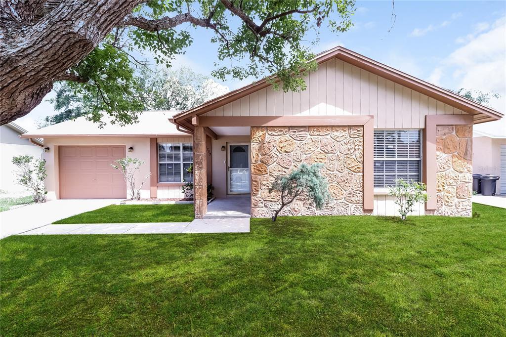 Foto principal - 3700 McCloud St