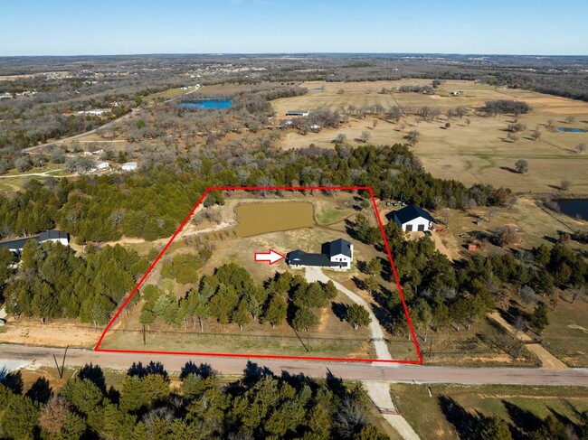 787 County Road 2184 Unit The Paintbrush House, Gainesville, TX 76240 ...