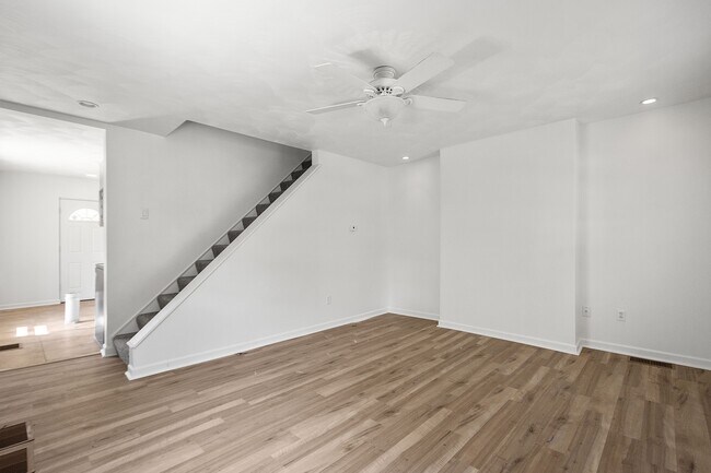 Building Photo - 2801 Kramer Ave