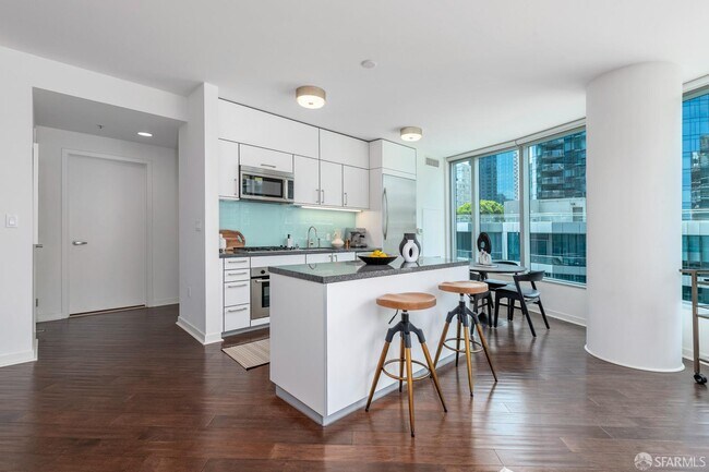 Foto del edificio - 301 Main St