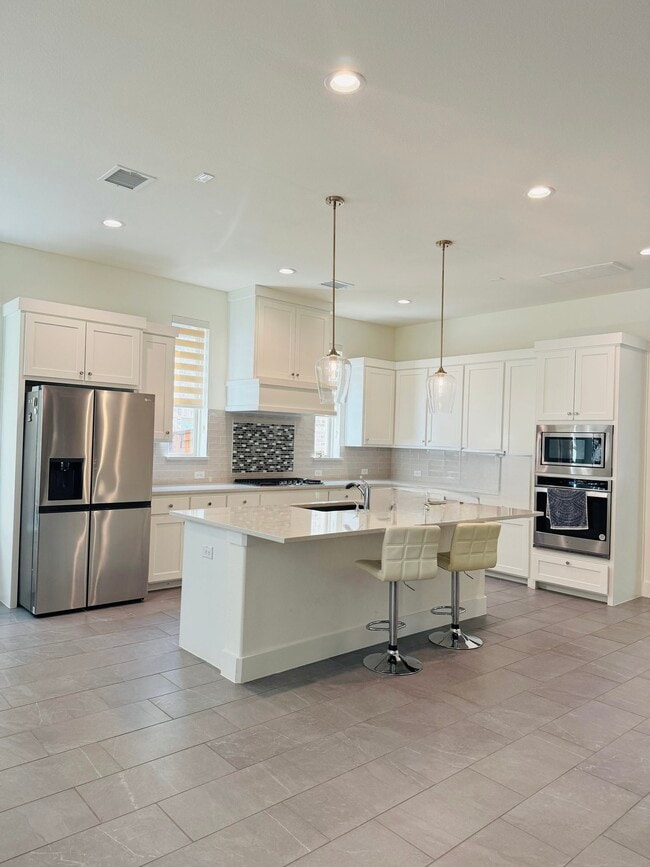 Main kitchen downstairs - 2604 Bucer Ct