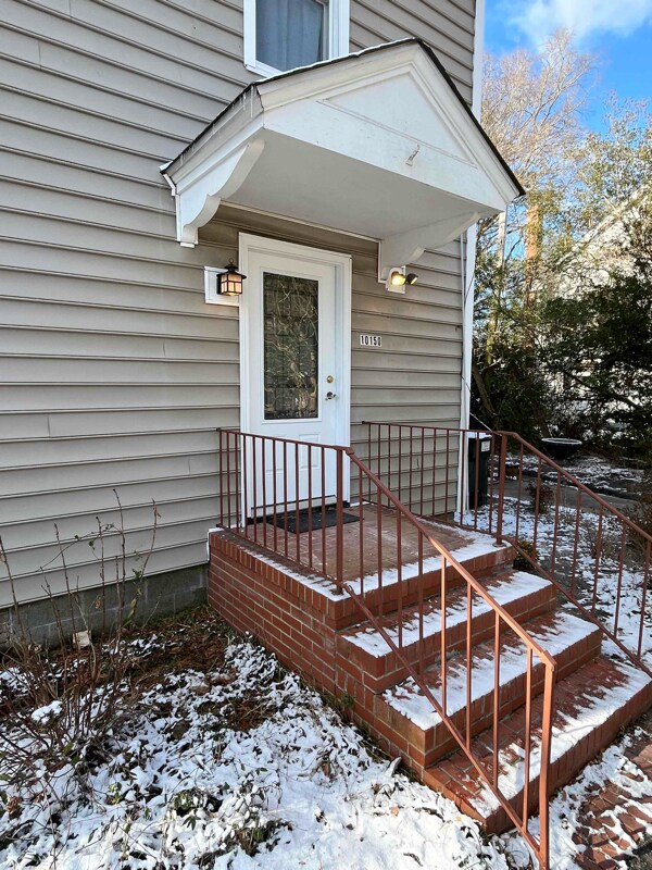 Primary Photo - 10150 Rogers Dr