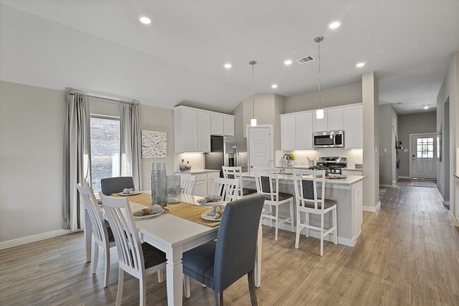 Building Photo - 21110 Bella Coral Dr