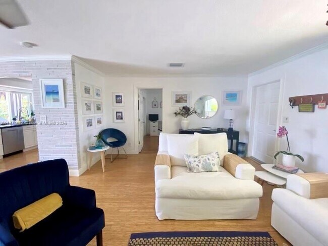Foto del edificio - 220 SE 9th St