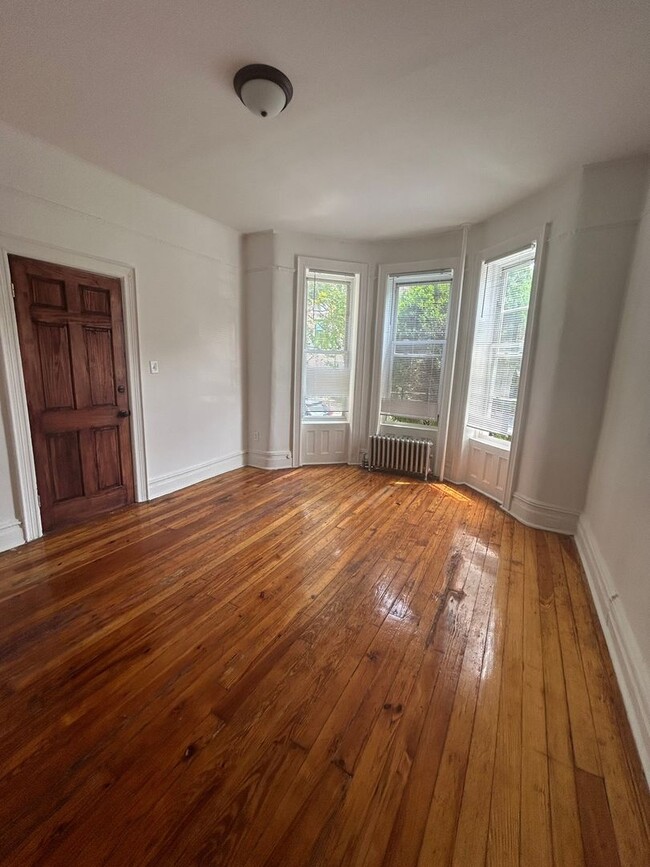 Foto del edificio - 2 Bedroom Apartment in Brooklyn