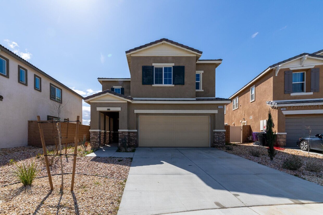 Foto principal - 11931 Glen Avon St