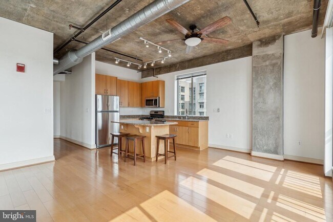 Foto del edificio - 301 Massachusetts Ave NW