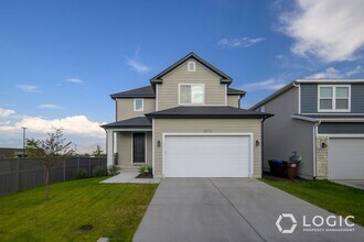 Building Photo - 5075 Rustic Patch Rd