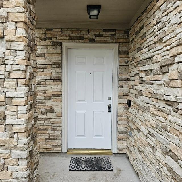 Building Photo - 8015 Dairy View Ln