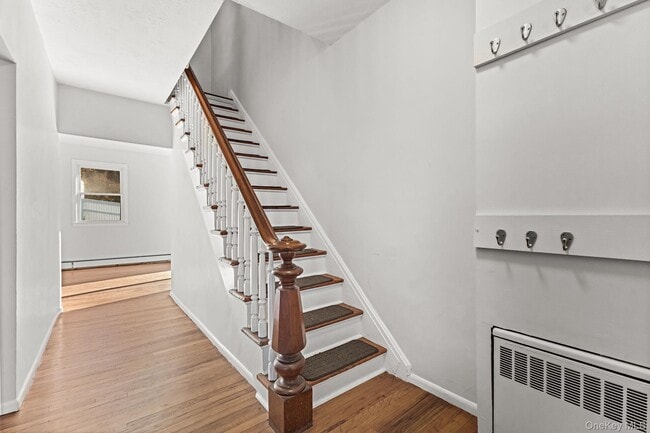 Building Photo - 45 Pamela Ln