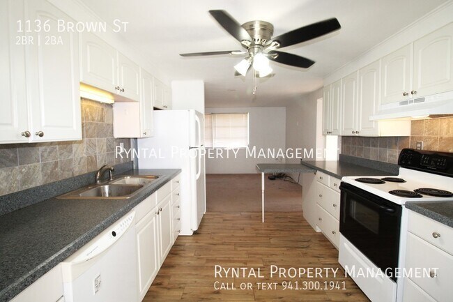 Foto del edificio - 1136 Brown St