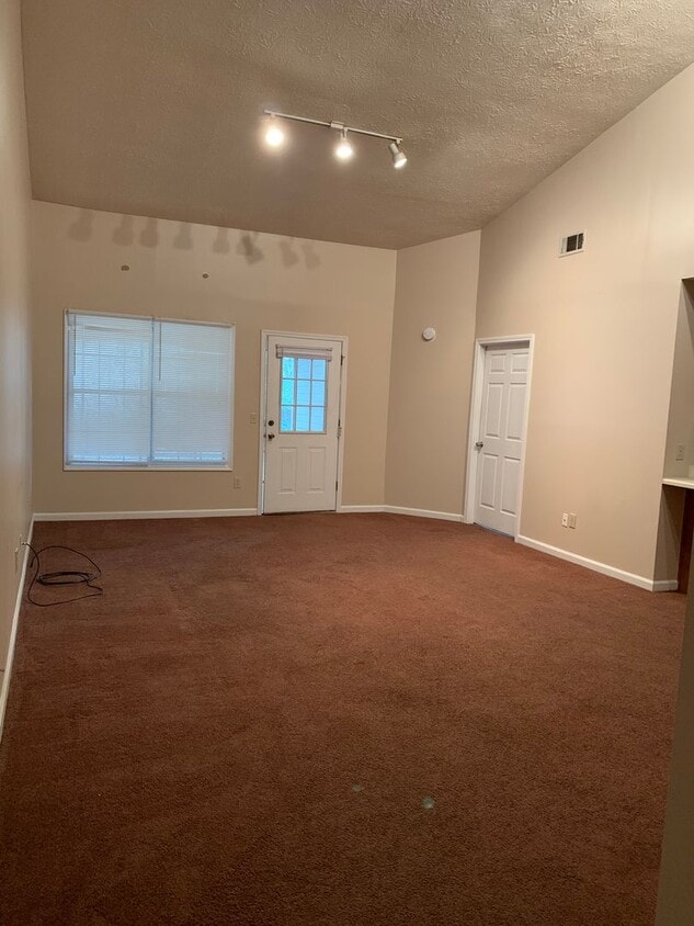 Foto principal - 100 4th Ave