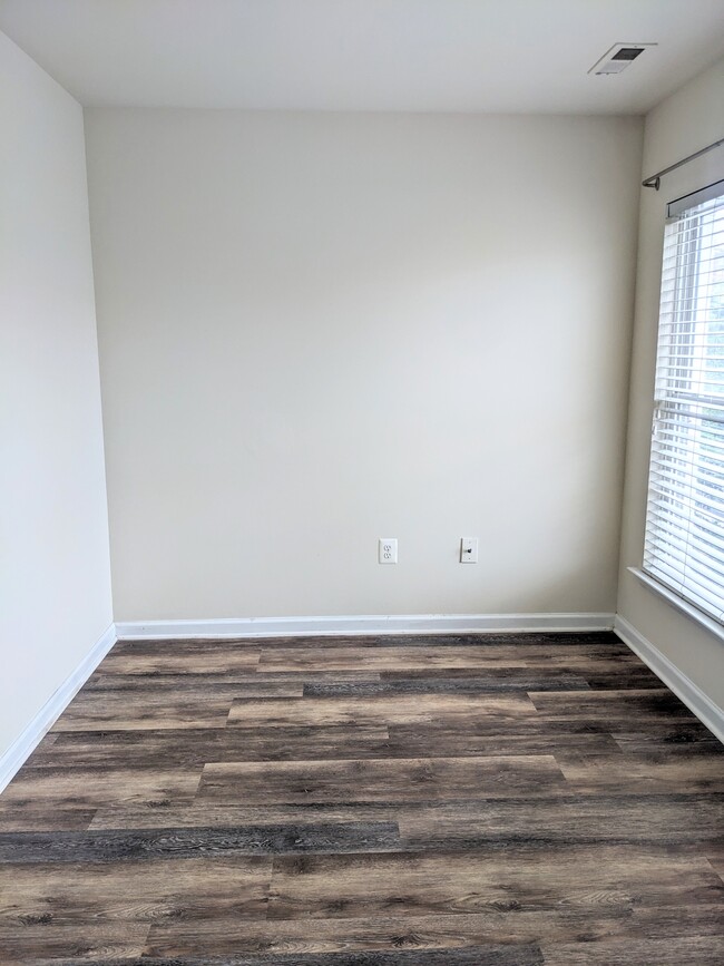 Foto del edificio - 1051 5th St SE