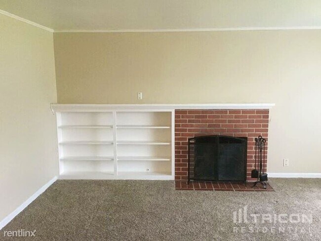 Building Photo - 5310 Bonniemae Way