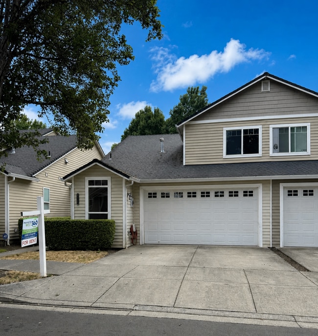 Building Photo - 2117 NE 81st Ave