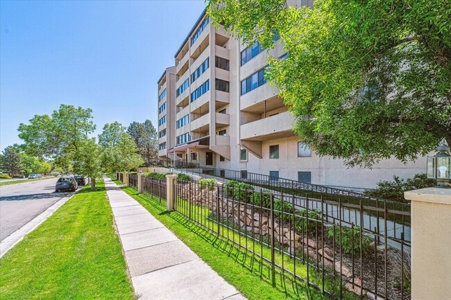 Foto del edificio - 7420 E Quincy Ave