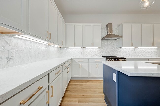 Building Photo - 3503 Anita St